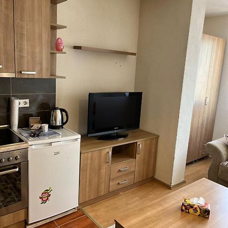 Centrum Apartments Pristina Esterno foto